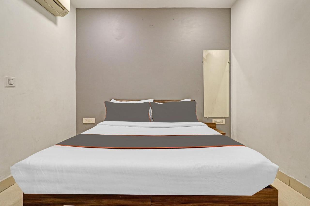 Collection O Seven Heaven Otel Yeni Delhi Dış mekan fotoğraf