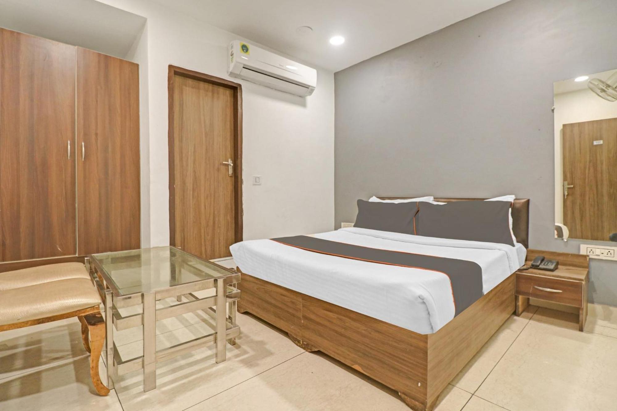 Collection O Seven Heaven Otel Yeni Delhi Dış mekan fotoğraf