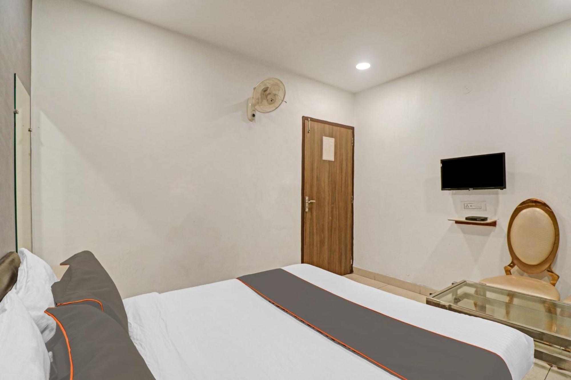Collection O Seven Heaven Otel Yeni Delhi Dış mekan fotoğraf